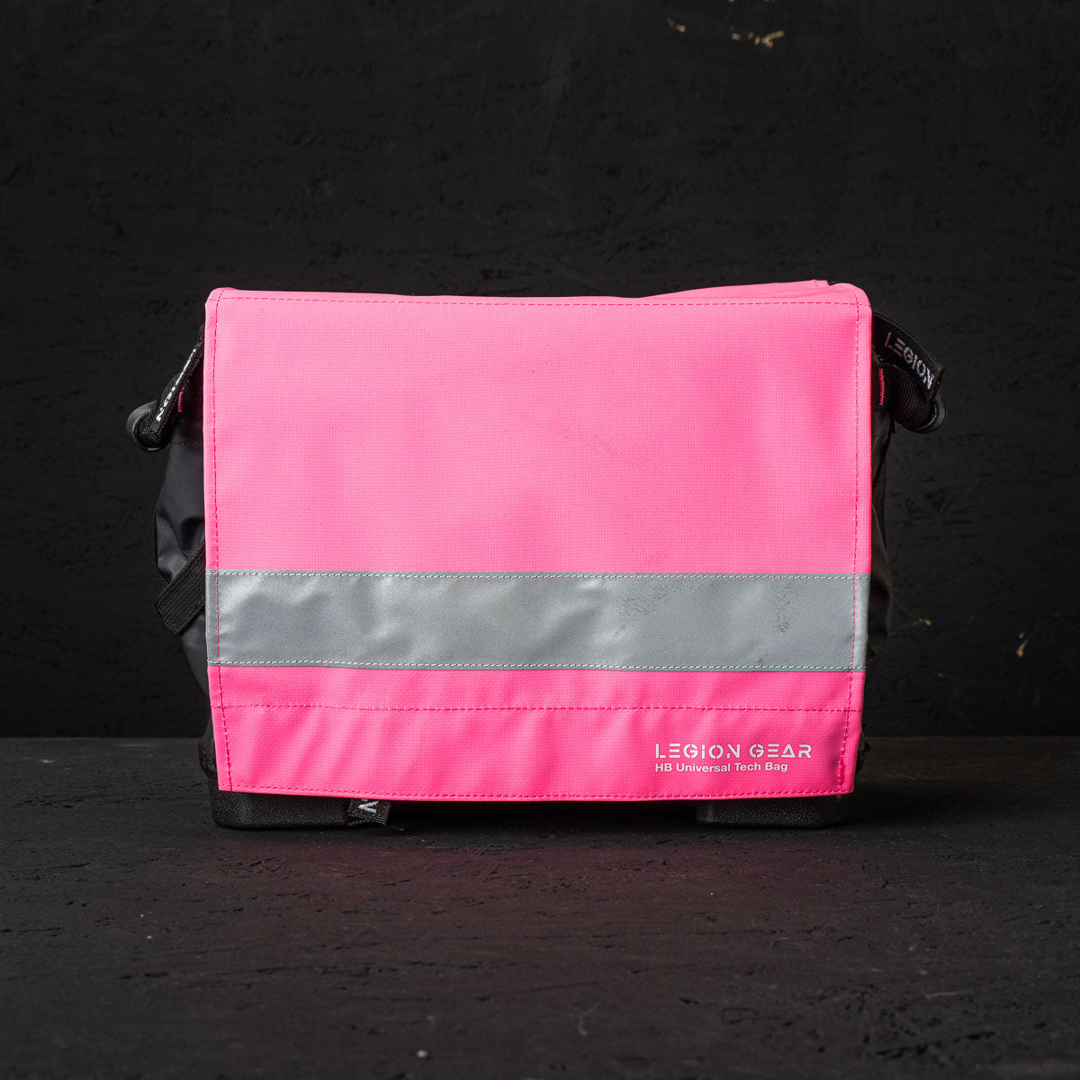 Tech Bag Premium Hard Base - Pink