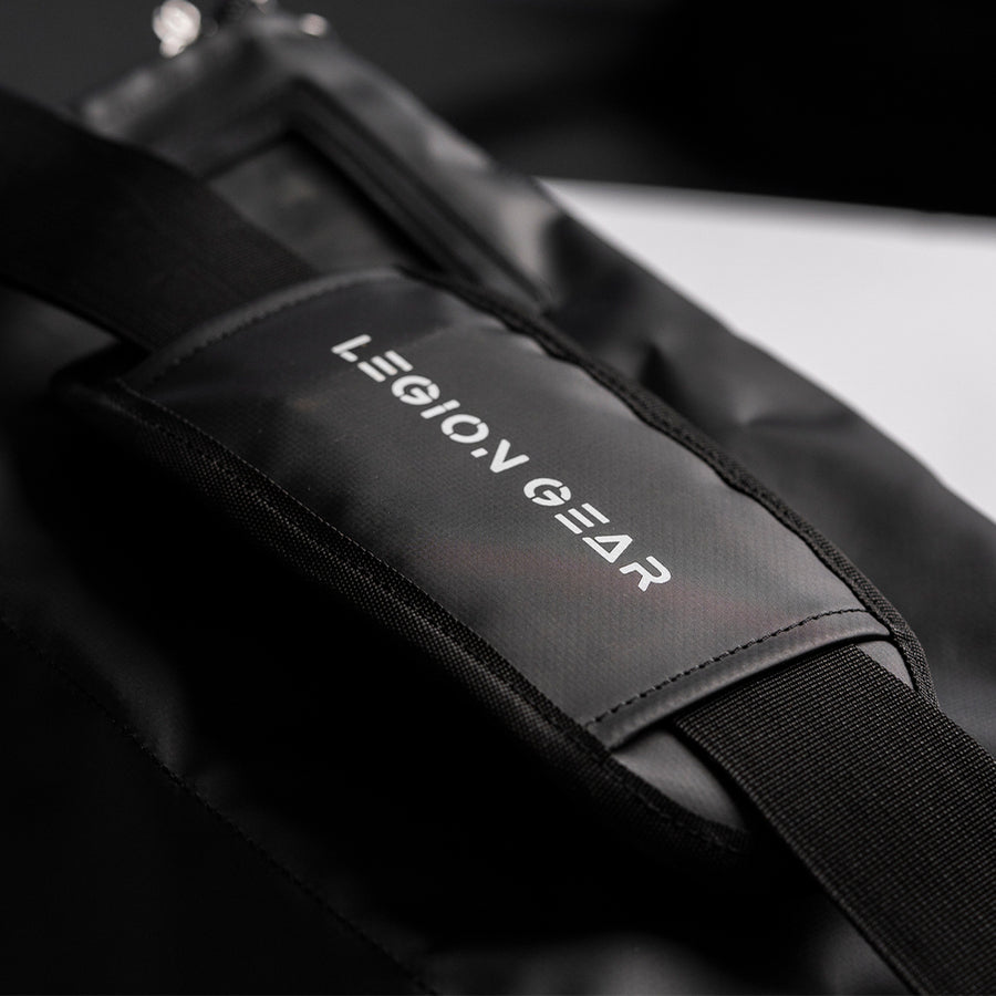 Tool Bags & Insulated Cooler Bags / Crib bags: Combining Functionality for Work and Weekend Getaway